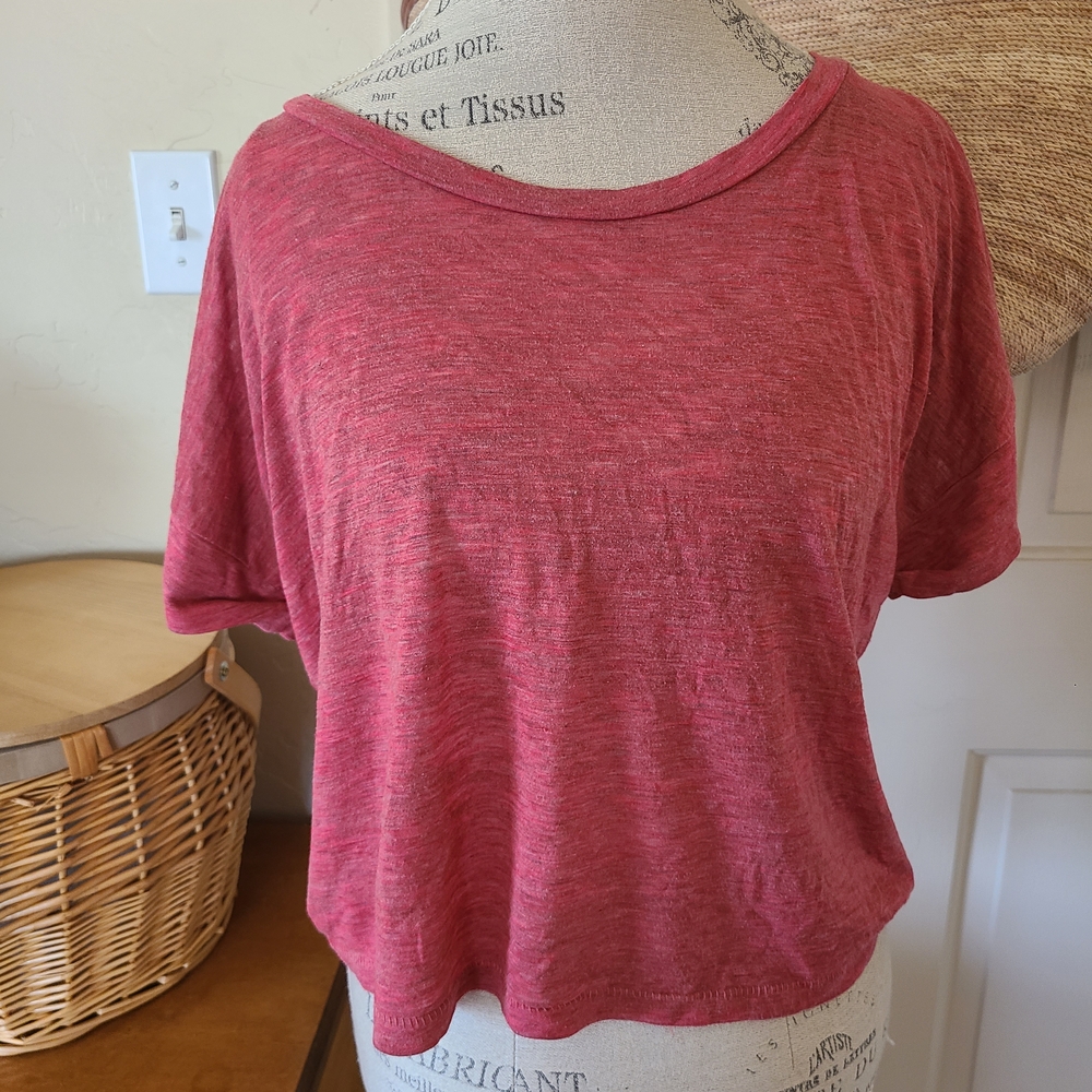 Alternative cute casual lightweight flowy pink crop top size small
